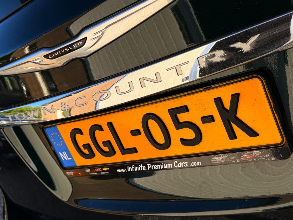 Chrysler Grand Voyager 3.6 V6 LIMITED MAYBACH-GREEN 72.040KM, Auto's, Parkeercamera, Gebruikt, Grand Voyager, 7 stoelen