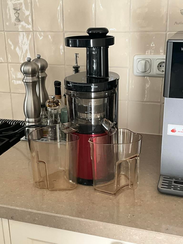 Hurom HH slowjuicer, Ophalen of Verzenden, Zo goed als nieuw, Elektrisch, Slowjuicer