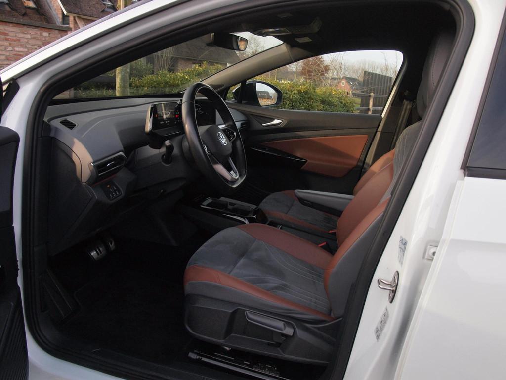 Volkswagen ID.4 First 77 kWh | SOH 90 % | Camera | Trekhaak, Automaat, Gebruikt, 495 min, Wit