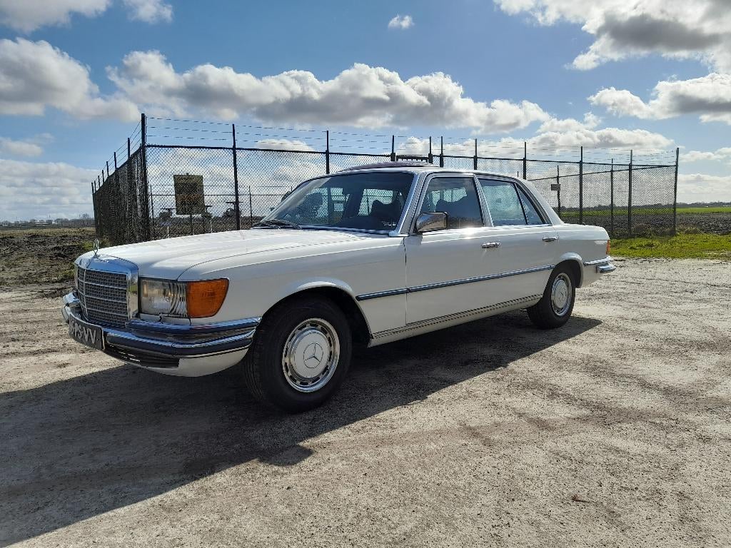 Mercedes-Benz S-Klasse 4.5 450 SE AUT 1978 Wit, Auto's, Automaat, Stof, Wit, Mercedes-Benz