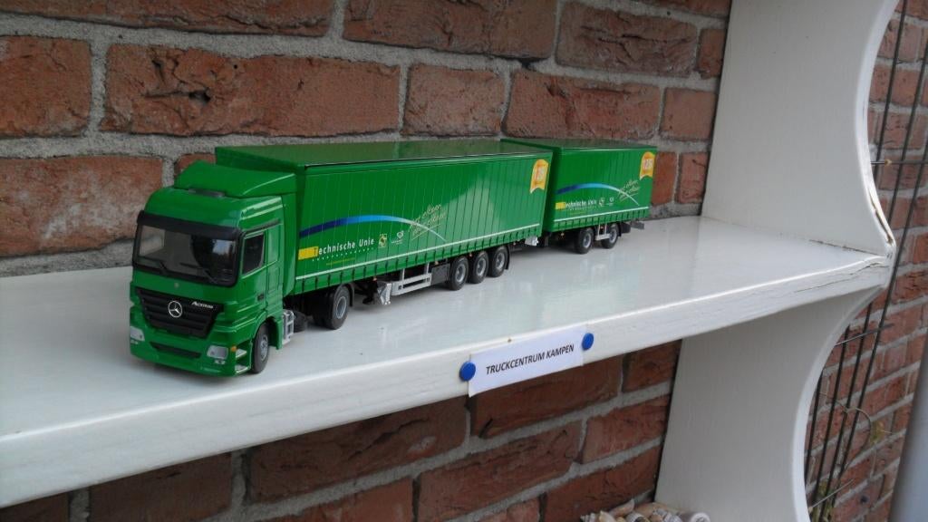 Lion  Toys  Mercedes  Actros  van  Technische  Unie., Hobby en Vrije tijd, Ophalen of Verzenden, Zo goed als nieuw, Bus of Vrachtwagen