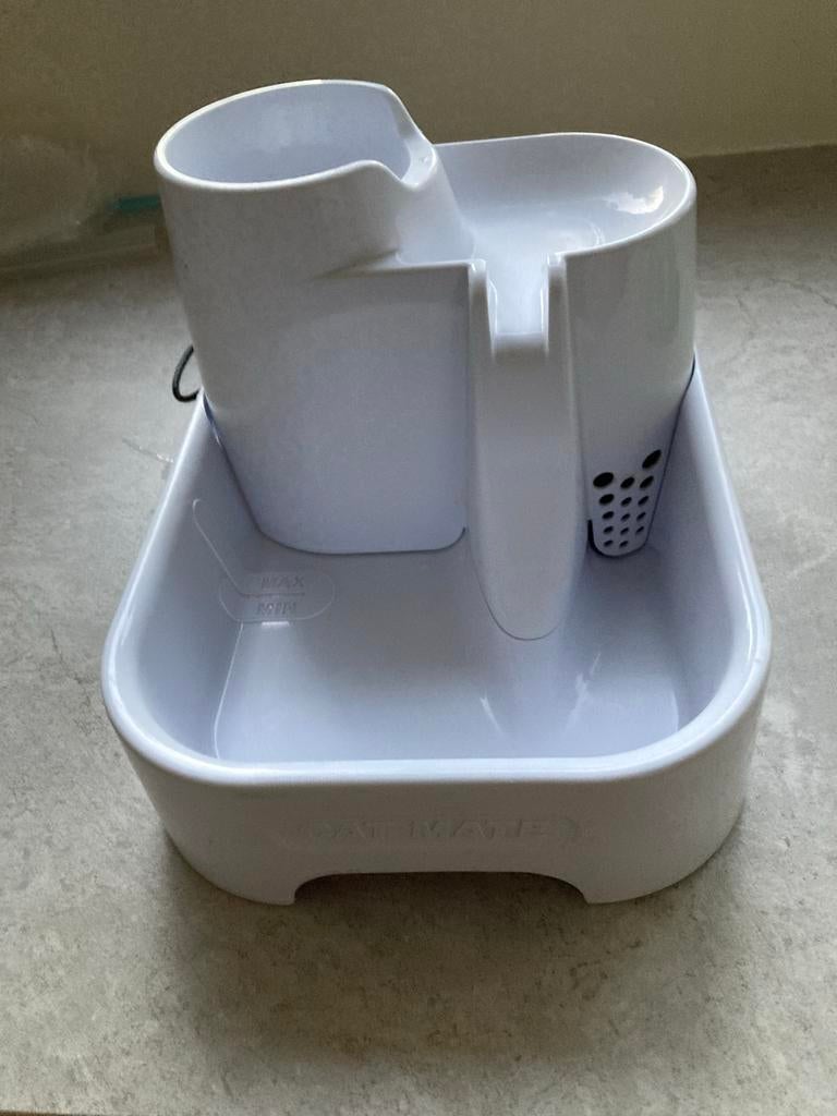 Cat Mate drinkfontein voor katten., Ophalen, Gebruikt