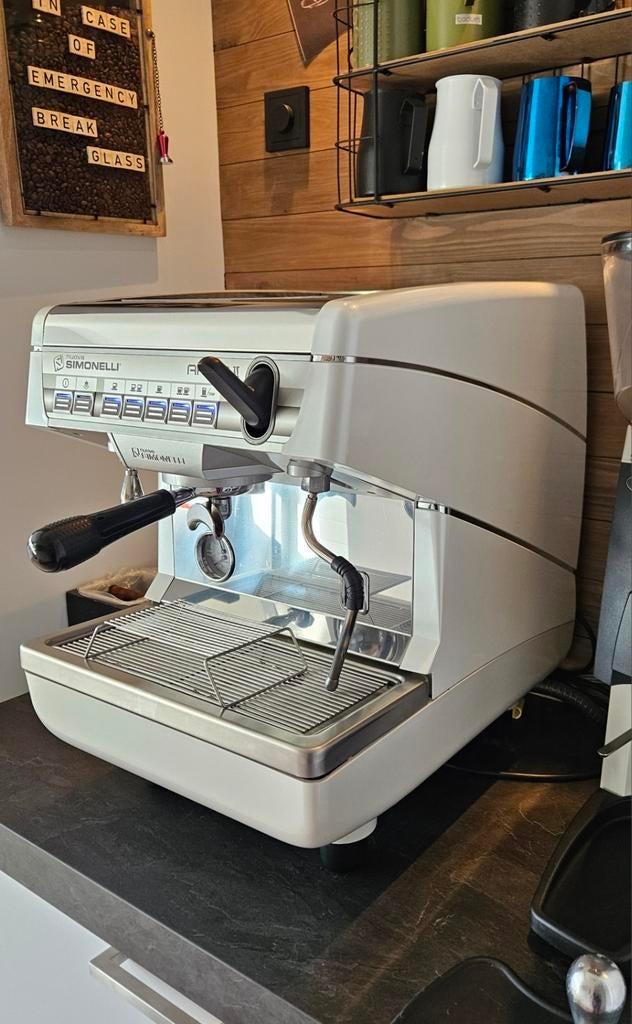 Nuova Simonelli Appia 2 ééngroepsmachine, 10 kopjes of meer, Ophalen, Espresso apparaat