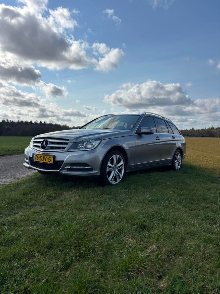 Mercedes-Benz C-Klasse C180 BE Estate Aut7 2011 Grijs, Auto's, Mercedes-Benz, Automaat, 1800 kg, 1796 cc, Origineel Nederlands
