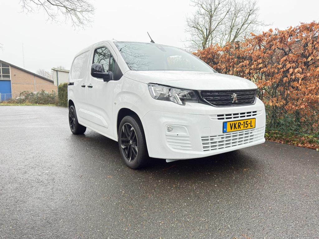 Peugeot Partner New GB 120 L1 1.6 Bluehdi 100pk 3-zits 2019, Auto's, Voorwielaandrijving, 4 cilinders, Wit, 19 km/l