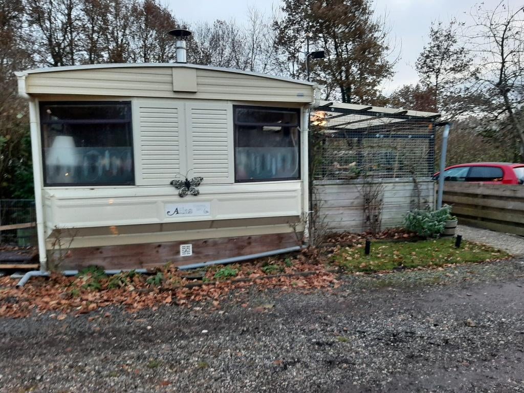 Aangeboden Atlas stacaravan met 2 slaapkamers, Tot en met 2