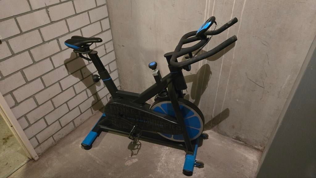 Spinningfiets - Ideaal voor thuistraining, Ophalen, Gebruikt, Spinningfiets, Metaal