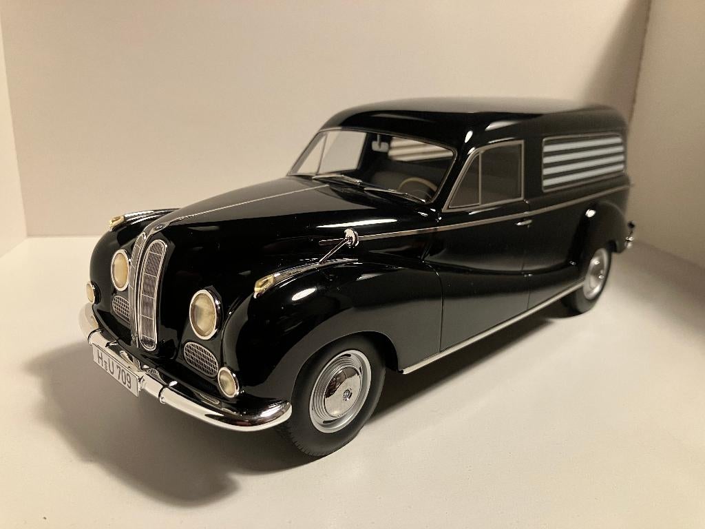 BMW 502 "Barockengel" begrafeniswagen van 1960  1/18, Hobby en Vrije tijd, Modelauto's | 1:18, Ophalen of Verzenden, Nieuw, Auto