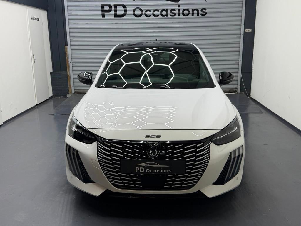 Peugeot 208 1.2 Hybrid 145PK GT - Alcantara - Pano - Memory, 145 pk, 1203 kg, Zwart, 1199 cc