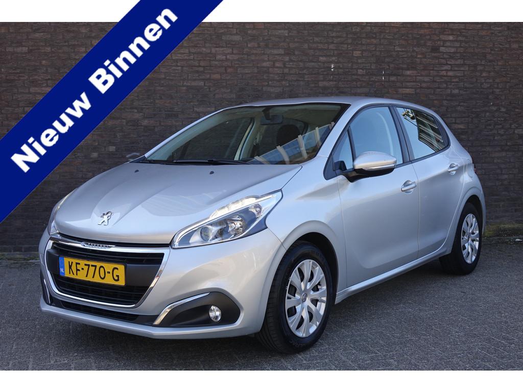 Peugeot 208 1.2 PureTech Blue Lion, nieuwe distributieriem,, Auto's, Voorwielaandrijving, Gebruikt, 1199 cc, 82 pk