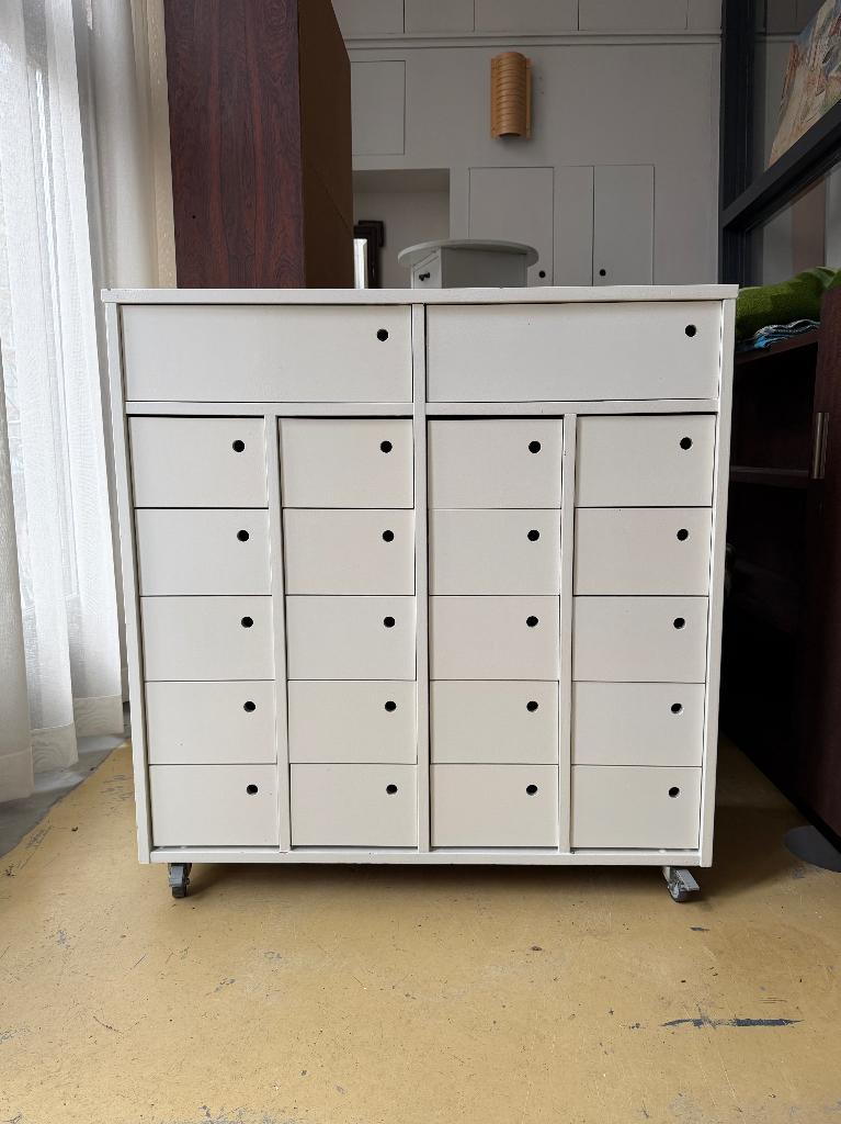 Vintage schoolkast, houten ladekast, atelier kast, Ophalen, Gebruikt, 100 tot 150 cm, -