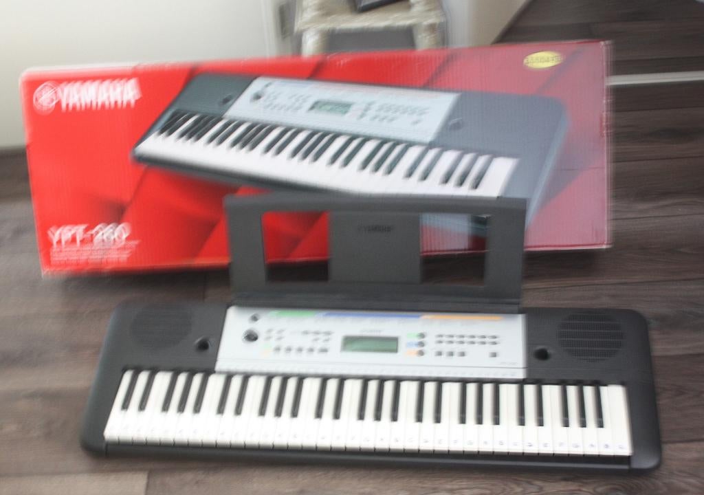 Yamaha YPT-255-Portable Keyboard, Muziek en Instrumenten, Keyboards, Ophalen of Verzenden, Gebruikt, 61 toetsen, Yamaha