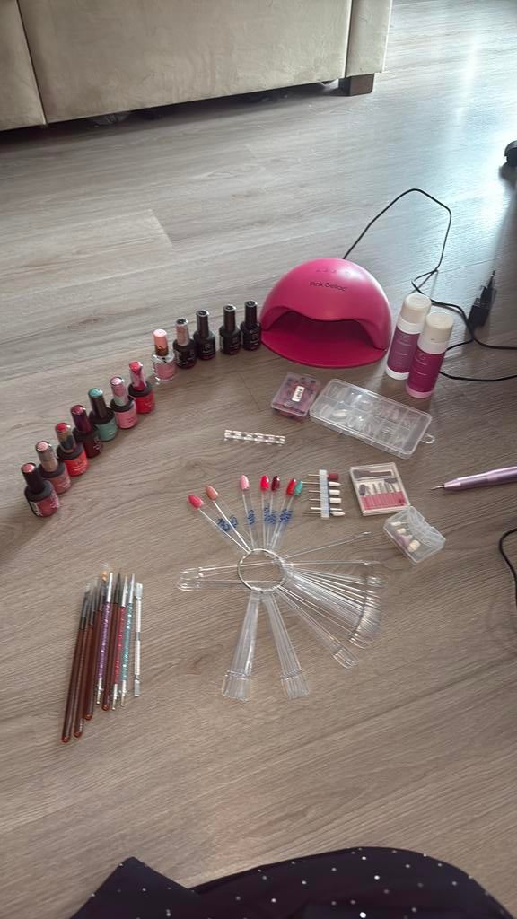 Pink gellac set, Ophalen of Verzenden, Zo goed als nieuw, Overige kleuren, Handen en Nagels