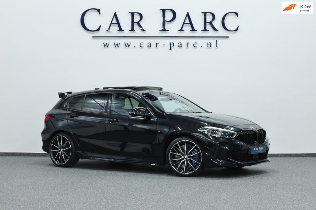 BMW 1-serie M135i xDrive 306+PK M-PERFORMANCE/LED/VIRTUAL/SF, 1998 cc, Gebruikt, Zwart, Bedrijf