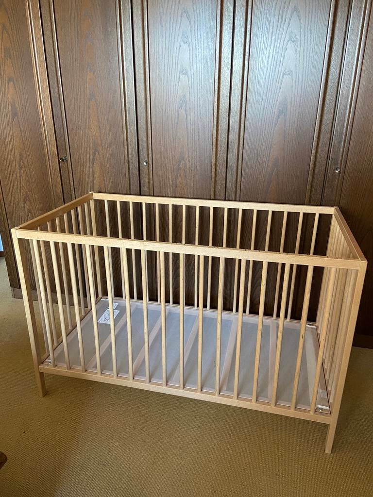 Baby Kinderledikant in hoogte 2 verstelbaar, Ophalen, Zo goed als nieuw, Ledikant