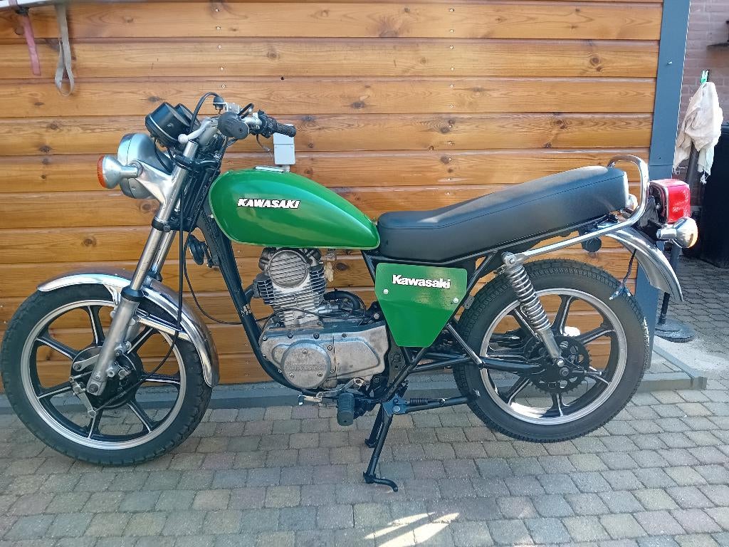 motoren oldtimers, Motoren, 200 cc, 1 cilinder, 12 t/m 35 kW, Naked bike