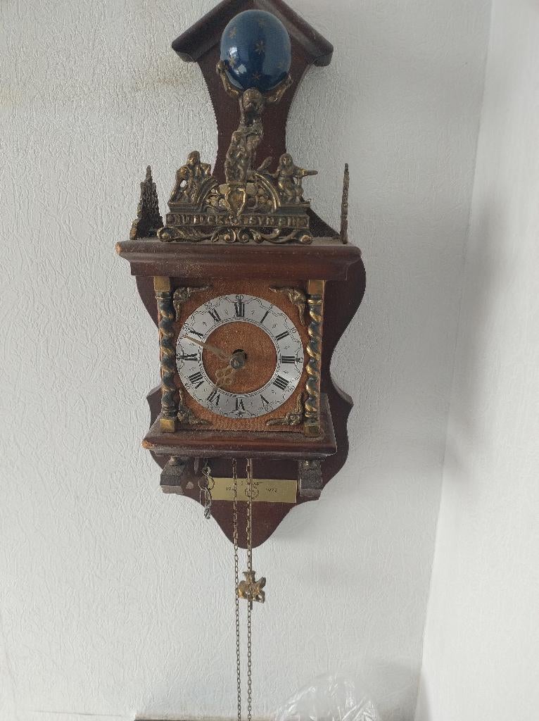 Oude klok, Ophalen