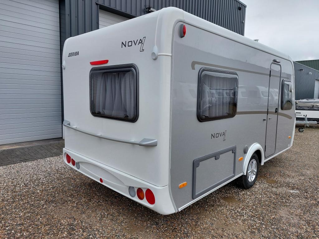 Eriba Nova Light 465, Caravans en Kamperen, Standaardzit, Bedrijf, Tot en met 3, 4 tot 5 meter