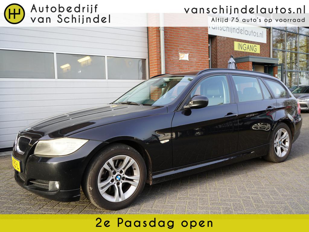 BMW 3 Serie Touring 318D CORPORATE LEASE BUSINESSLINE NAVIGA, Auto's, BMW, Zwart, 4 cilinders, 1465 kg, Zwart