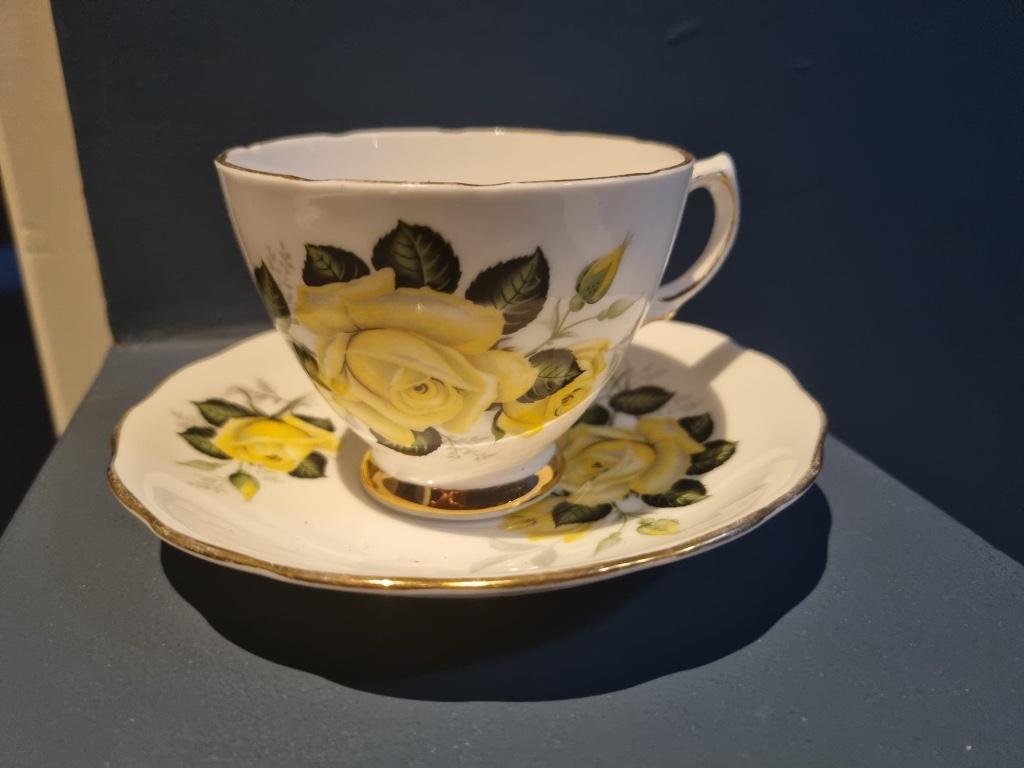 mooie vintage kop en schotel van colclough, Ophalen of Verzenden