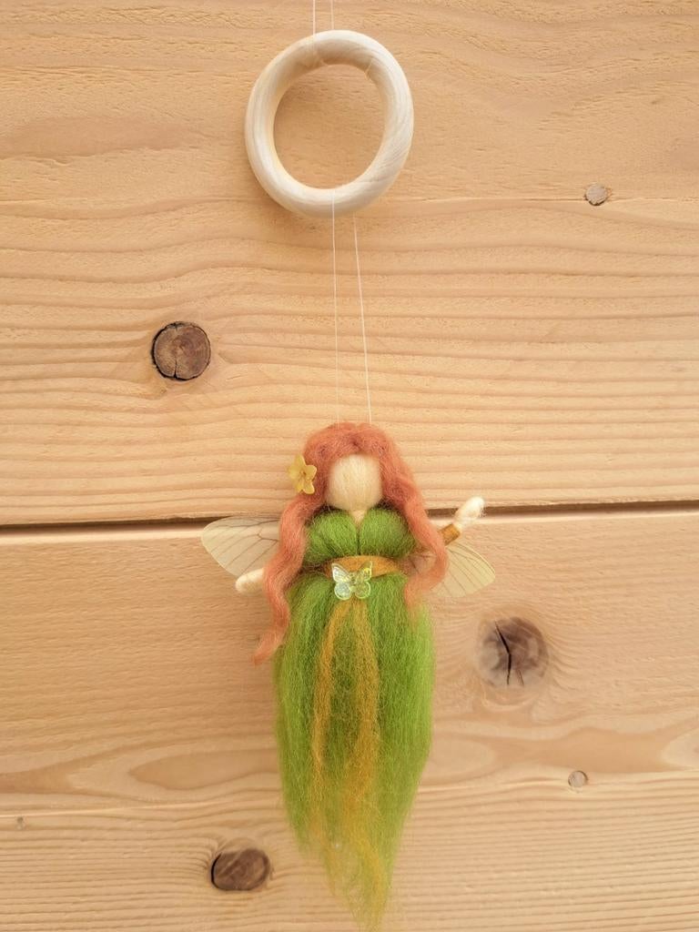 Seizoenstafel engel groen wol naaldvilt handgemaakt, Hobby en Vrije tijd, Ophalen of Verzenden, Nieuw, Figuurtje(s)