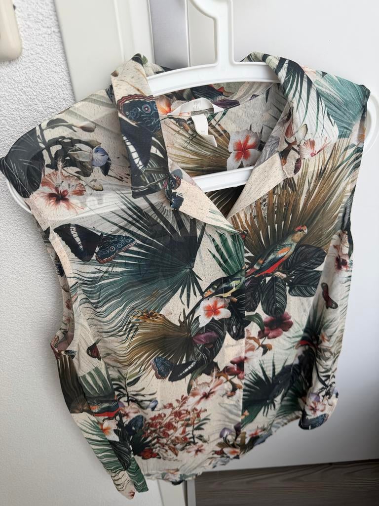 H&M mouwloze blouse met tropische print, maat 44, Overige kleuren, Maat 42/44 (L), Ophalen of Verzenden, Zo goed als nieuw