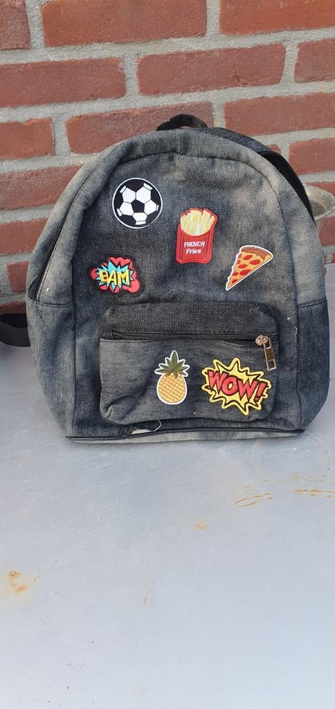 Leuke spijker rugzak met patches, Overige merken, Gebruikt, Minder dan 30 cm, Ophalen of Verzenden