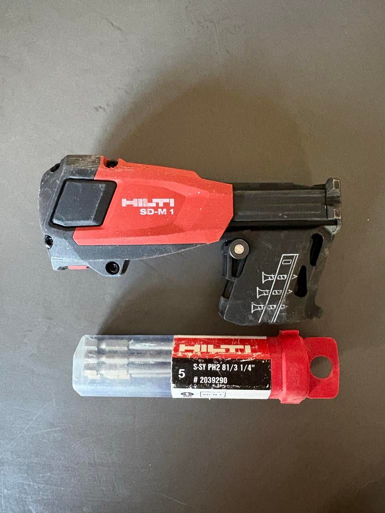 Hilti SD-M 1 schroefmachine met bits, Ophalen of Verzenden, Gebruikt, Boor- en Schroefmachine