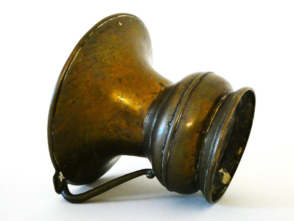 Antieke messing kwispedoor met een patina midden 19e eeuw, Antiek en Kunst, Ophalen of Verzenden
