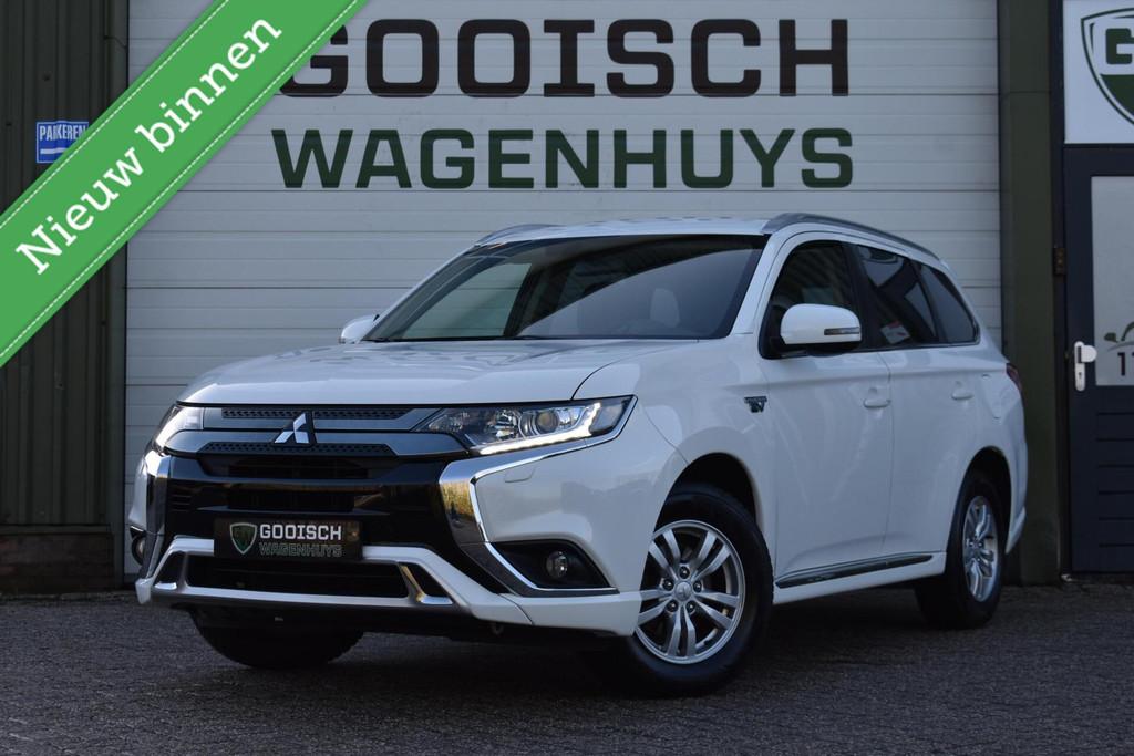 Mitsubishi Outlander 2.4 PHEV Pure | Trekhaak | Navi | Clima, Automaat, Outlander, 4 cilinders, Origineel Nederlands