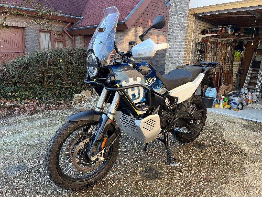 Husqvarna Norden 901 Expedition Explorer