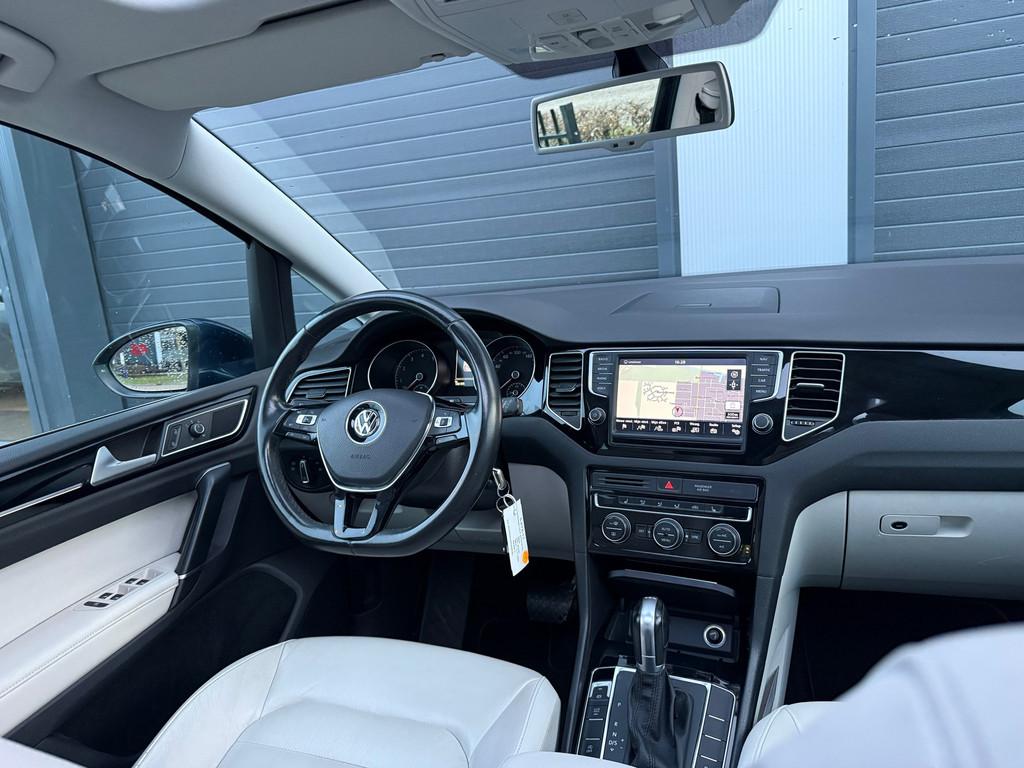 Volkswagen Golf Sportsvan 1.4 TSI WIT-LEDER / SCHUIFDAK, Auto's, Volkswagen, 125 pk, Gebruikt, Euro 6, 690 kg