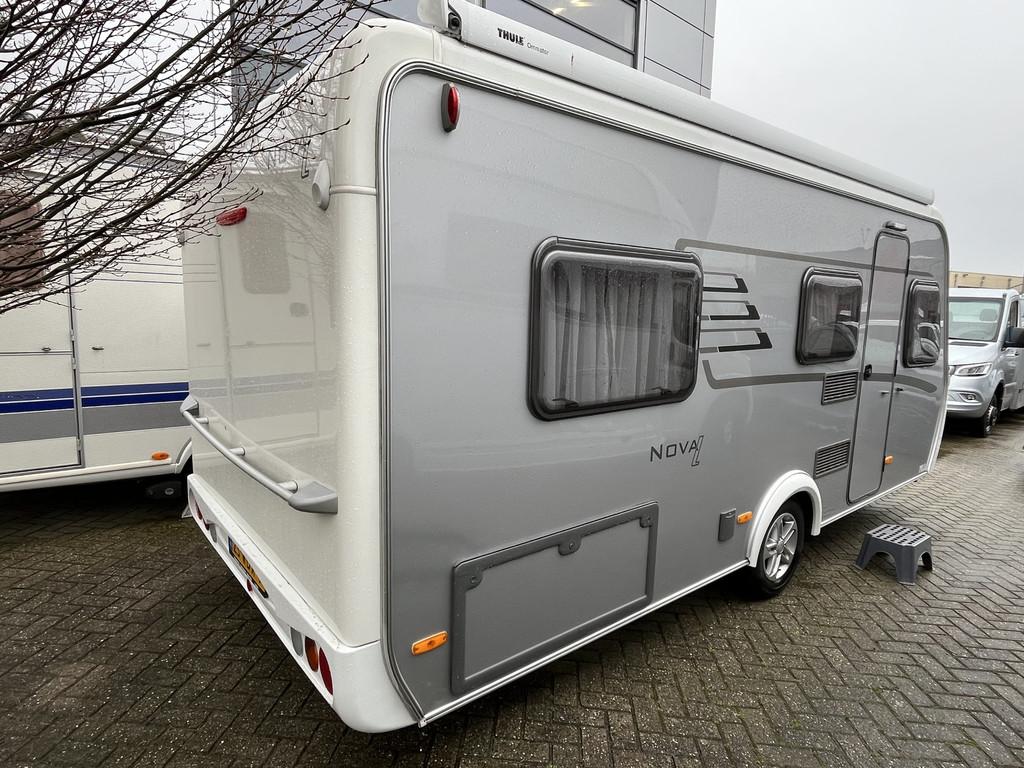 Eriba ENL 442 NOVA LIGHT 442 DELIGHT met vele extra's TV,ESV, Autobedrijf Esberg B.V., Vast bed, Info@autobedrijfesberg.nl, 6 tot 7 meter