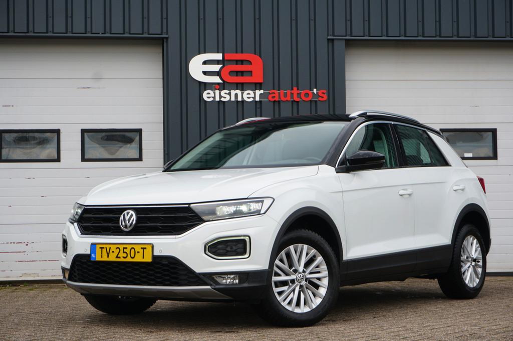 Volkswagen T-Roc 1.0 TSI Style | CAMERA | FULL LED | VIRTUAL, Voorwielaandrijving, Stof, Gebruikt, Met garantie (alle)