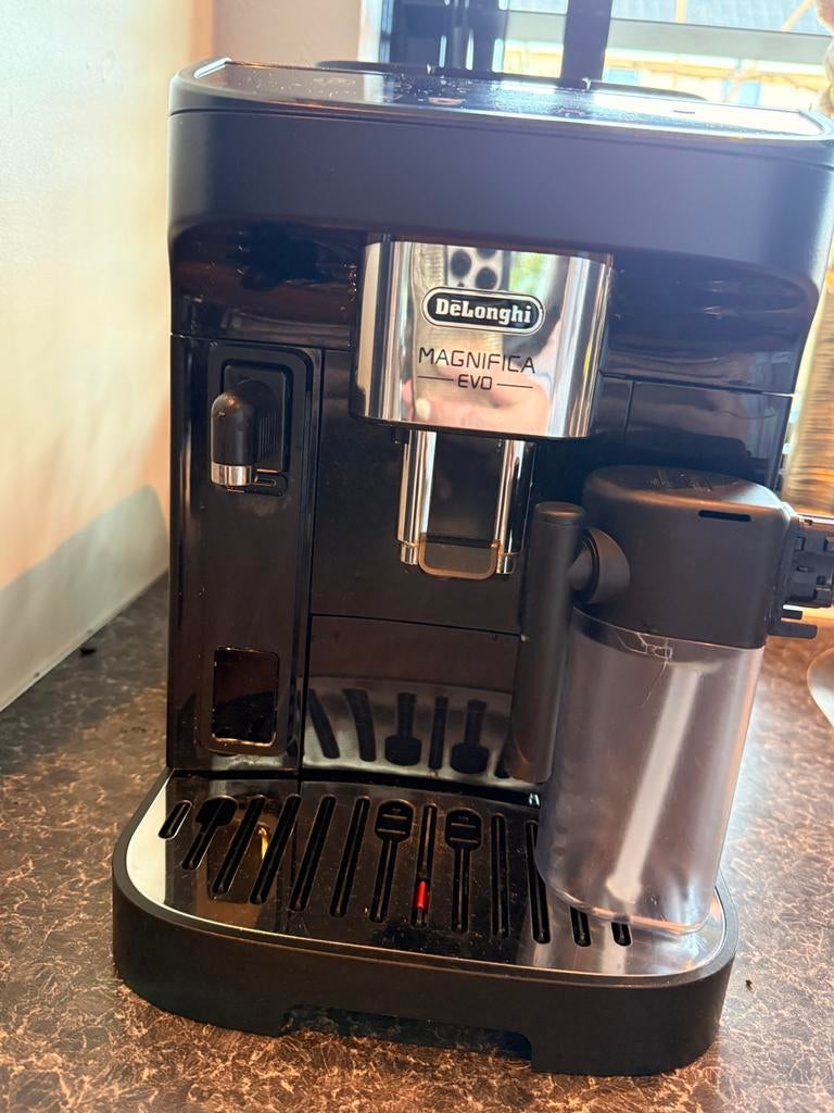 Delonghi Magnifica Evo koffiemachine, Witgoed en Apparatuur, Koelkasten en IJskasten, Ophalen of Verzenden, Gebruikt