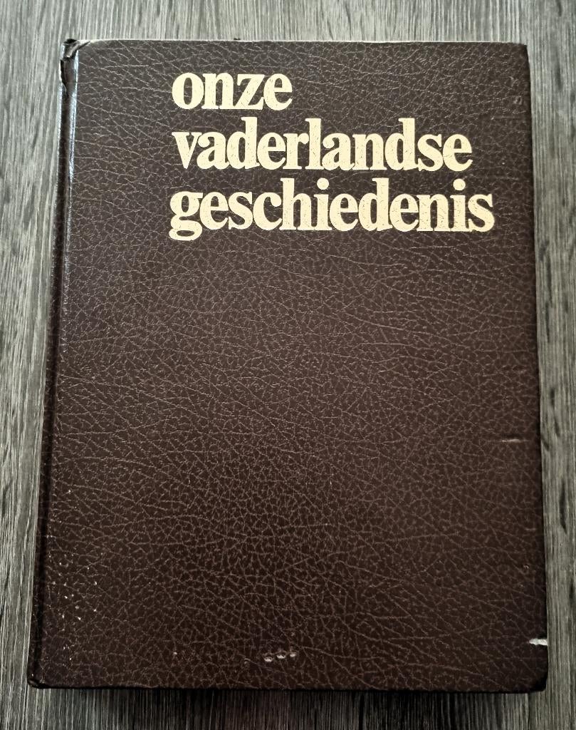 Onze Vaderlandse Geschiedenis, Ophalen of Verzenden, Zo goed als nieuw, Klaas Jansma en Meindert Schroor.