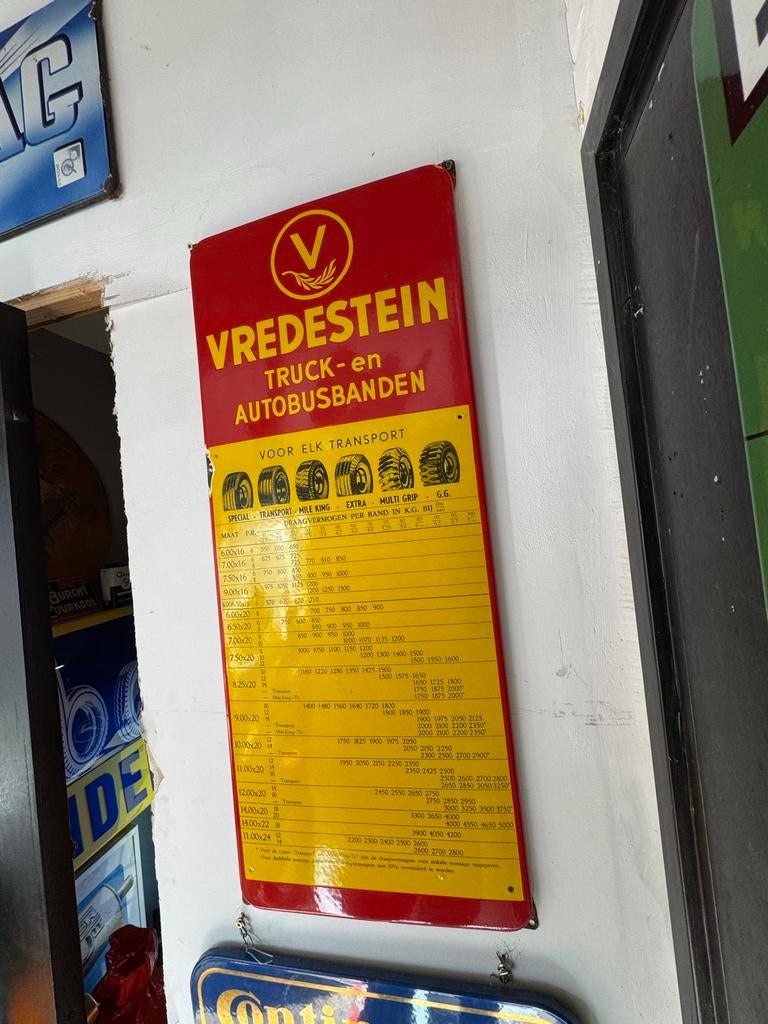 Vintage Vredestein Emaille Reclamebord Truck- en Autobanden, Ophalen