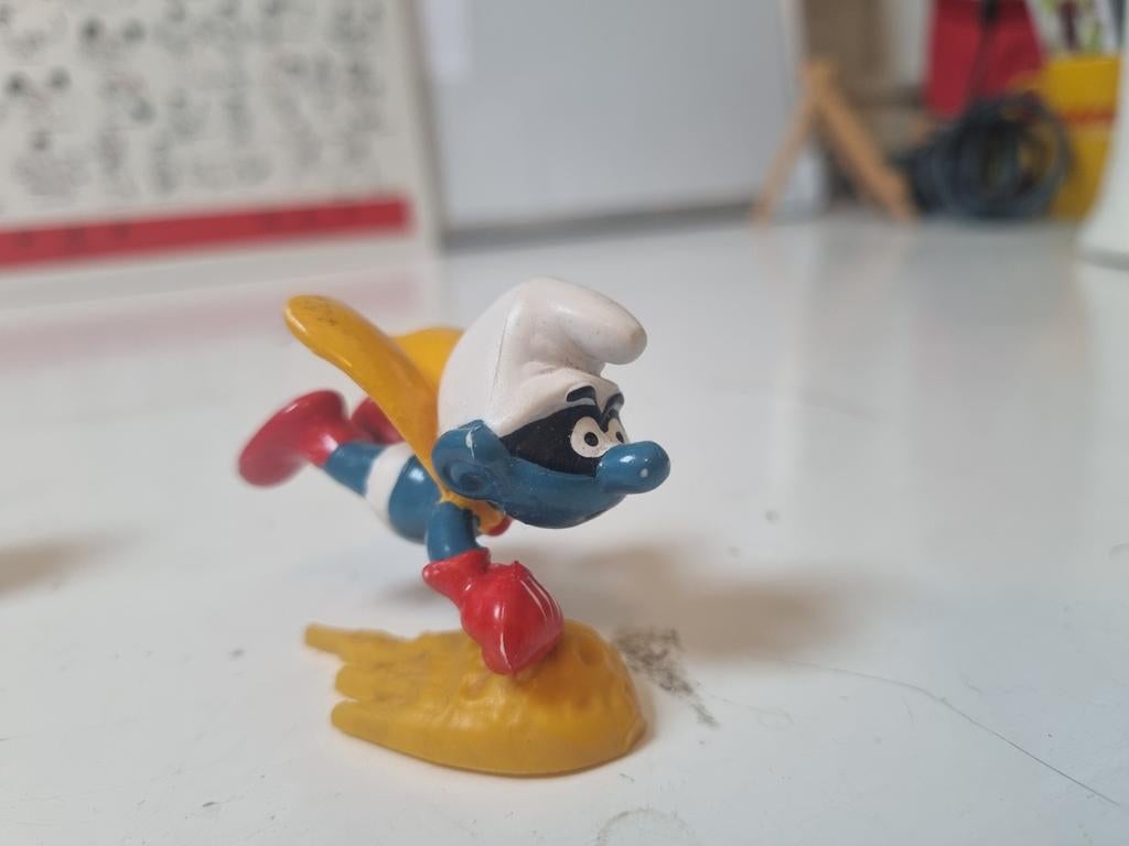 Vintage Smurf Superheld Figuur Schleich - Made in Hong Kong, Info@schleich-s.com, Schleich, Ophalen of Verzenden, Am Limes 69, 73527 Schwäbisch Gmünd, Duitsland
