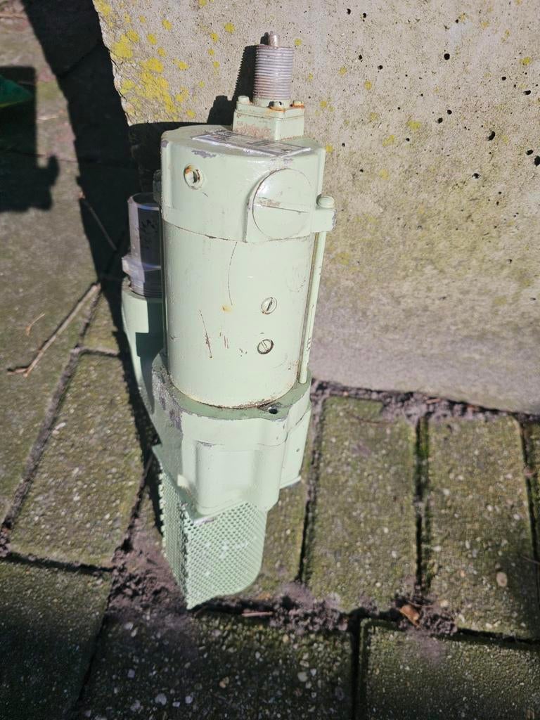 Robuuste waterpomp, ideaal voor diverse toepassingen, Tuin en Terras, Waterpompen, Ophalen of Verzenden