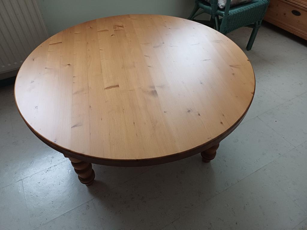 Grenen ronde tafel - massief hout, Huis en Inrichting, Ophalen, Gebruikt, 100 tot 150 cm, Rond