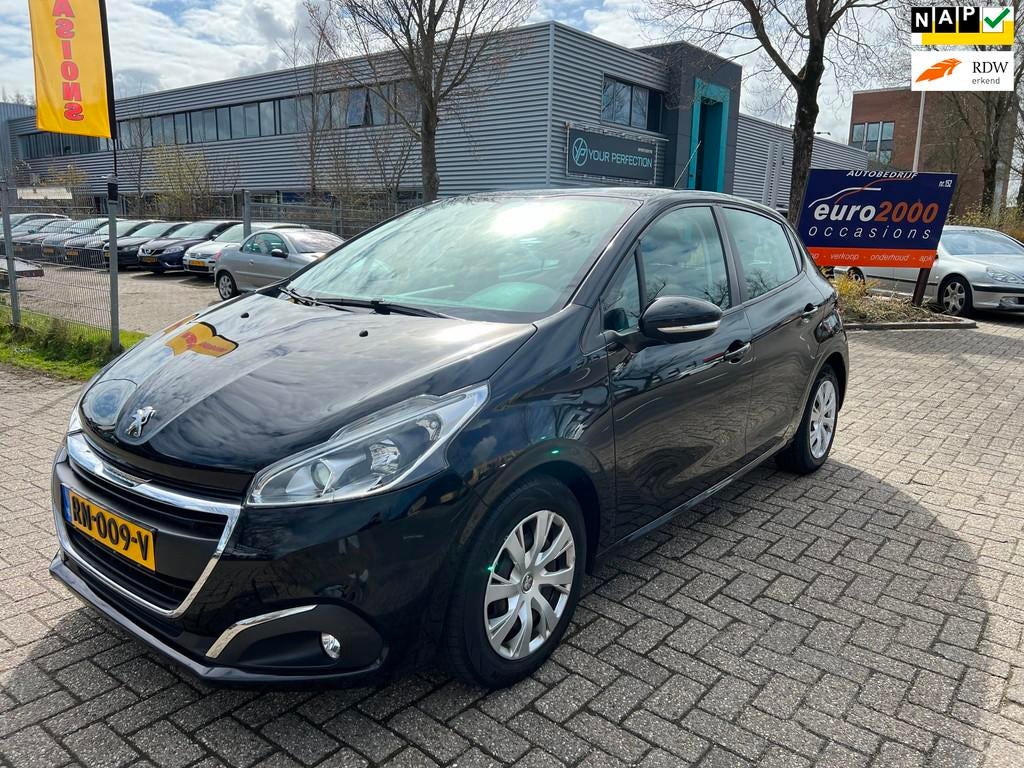 Peugeot 208 1.2 PureTech Blue Lion - AIRCO - CRUISE - NAVI !, Voorwielaandrijving, Stof, Gebruikt, 1199 cc