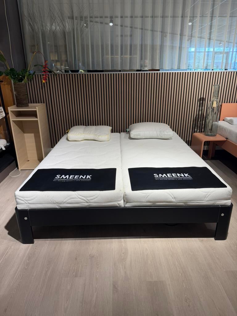 Auping Auronde 180x200 zwart + NIEUWE Matrassen! KOOPJE!, Ophalen of Verzenden, Zo goed als nieuw, Tweepersoons, 180 cm