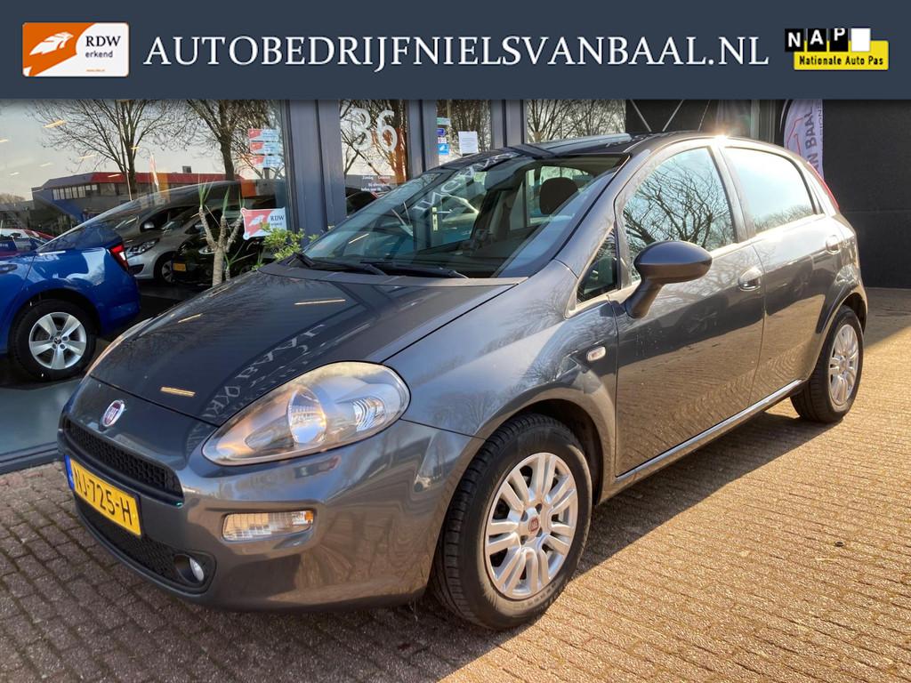 Fiat Punto Evo 0.9 TwinAir Lounge Navi/Cruise/Clima/PDC/NAP!, Voorwielaandrijving, Stof, Gebruikt, 100 pk