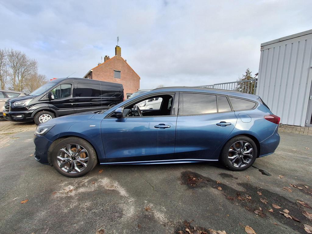 Ford Focus Wagon 1.0 EcoBoost Hybrid ST Line WINTERPAKKET., Gebruikt, Euro 6, Blauw, Origineel Nederlands