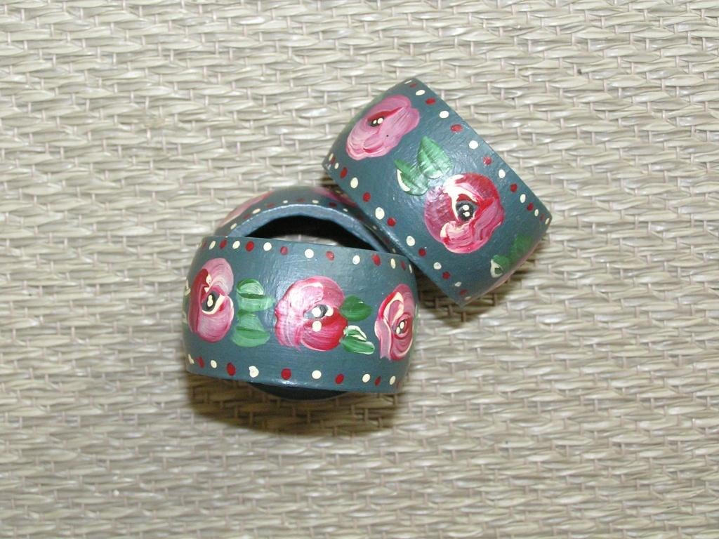 3 Hindelopen servetringen., Ophalen of Verzenden