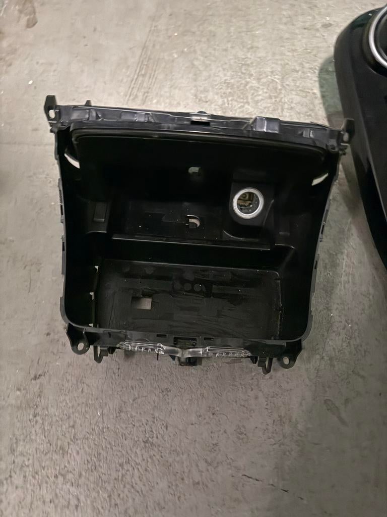 Mercedes C Klasse Middenconsole W205 C205 S205 A205, Auto-onderdelen, Dashboard en Schakelaars, Ophalen of Verzenden, Gebruikt