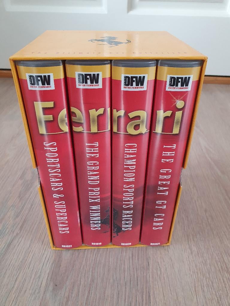 Documentaire Ferrari 4 delig VHS, Alle leeftijden, Ophalen of Verzenden, Zo goed als nieuw, Documentaire