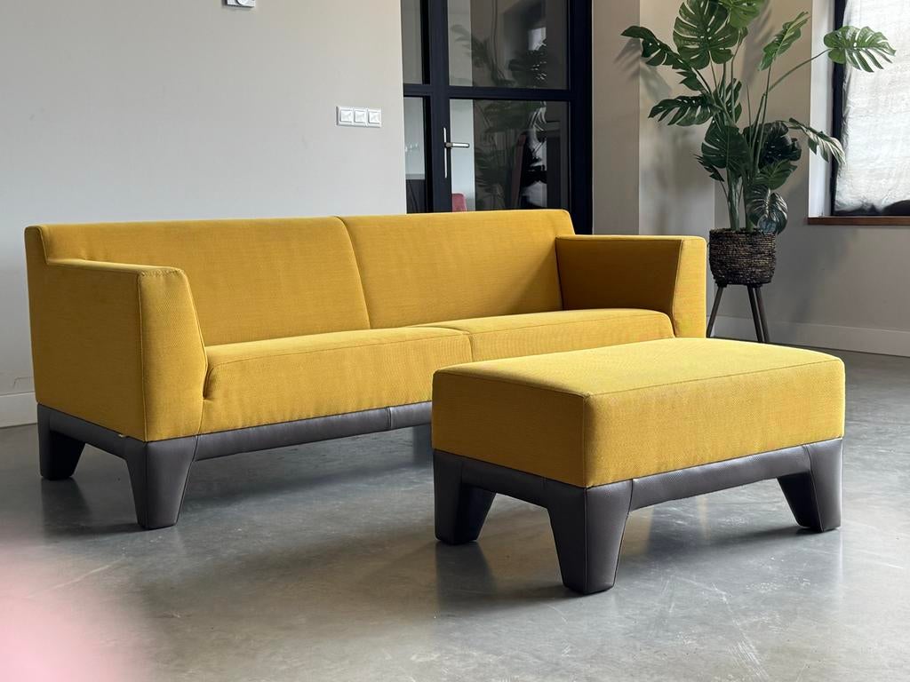 Pode Plot Bank 202 cm + Hocker | Leolux Design | Okergeel, Leolux pode, Leolux Pode, Driepersoons, 75 tot 100 cm