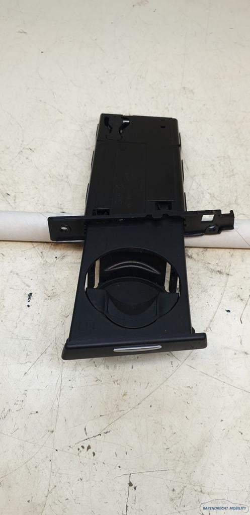 Bekerhouder BMW E90 E91 E92 E93 E9x 3 serie rechts bestuurde