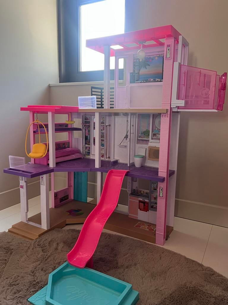 Barbie Droomhuis met Zwembad en Glijbaan, Kinderen en Baby's, Speelgoed | Poppenhuizen, Ophalen, Zo goed als nieuw, Poppenhuis